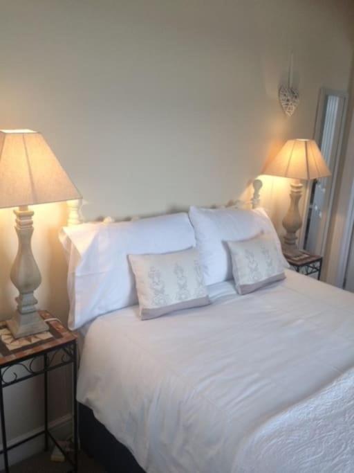 Cotswold Edge Guest Suite With Broadway Hill View Badsey Eksteriør billede